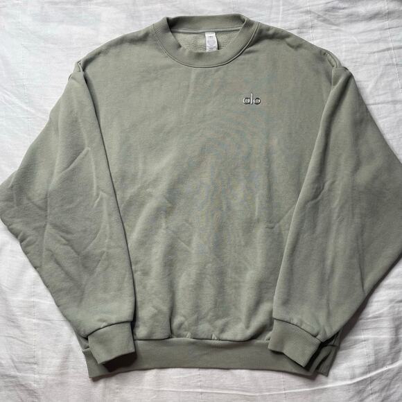 ALO Yoga Tops - Alo Accolade Crewneck Sweatshirt Limestone Size Small Women's Athleisure Comfy